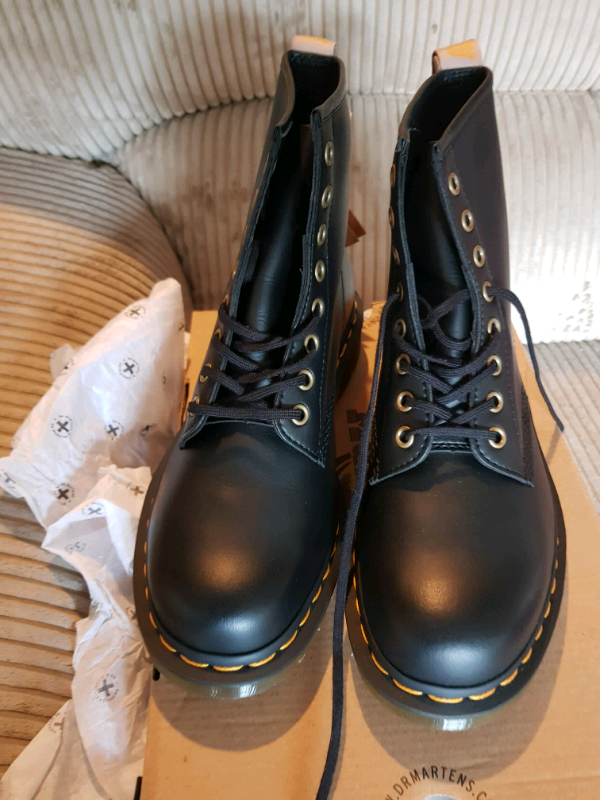 dr martens chch